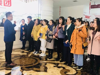 熱烈歡迎丨昌禾商學(xué)院，柔然彩虹隊(duì)光臨寧夏昌禾裝飾參觀學(xué)習(xí)！